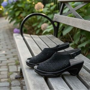 JBU Adventure On Wedge Sandals Size 7 Monica Vega Shoes Black Heels